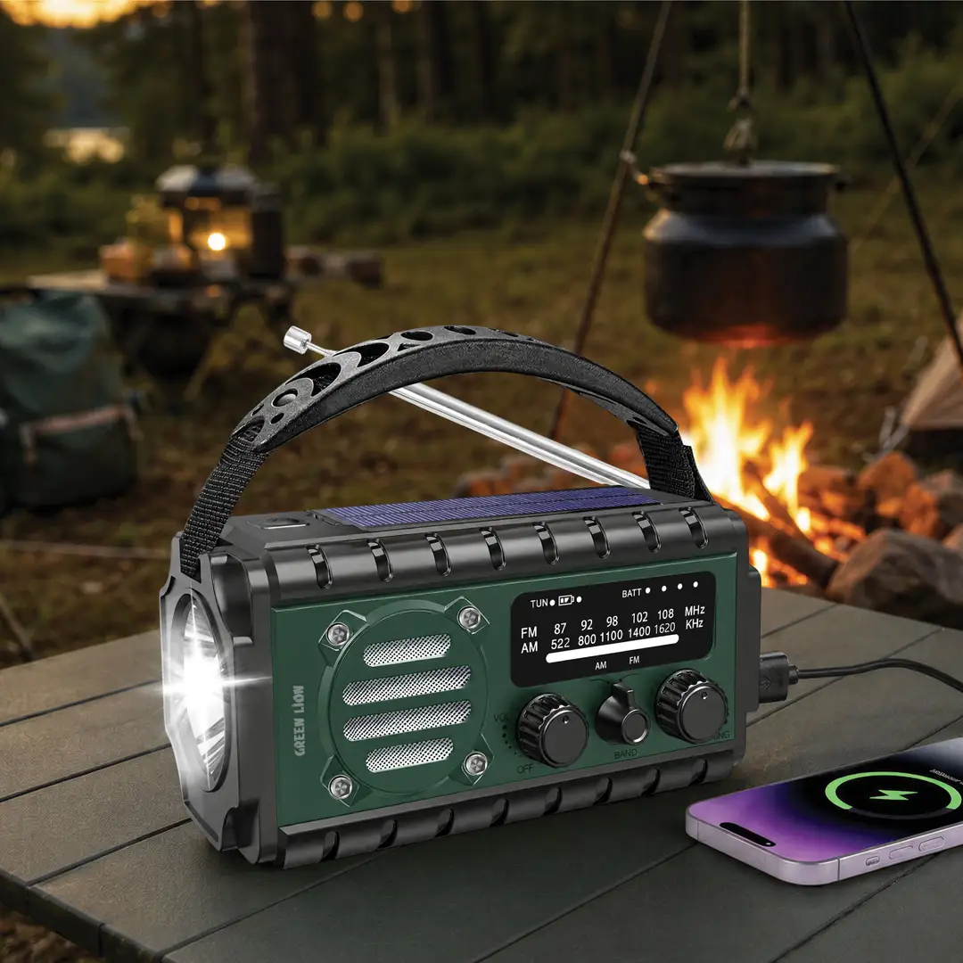 Green Lion G-Radio 20000mAh Emergency Power Bank with AM/FM Radio & Flashlight 3