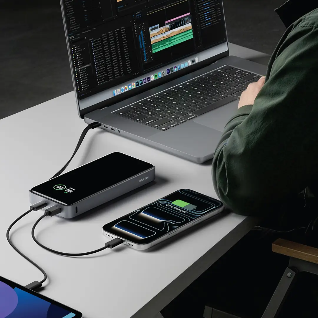 Green Lion Madrid 25 25000mAh 100W Power Bank - Black 2