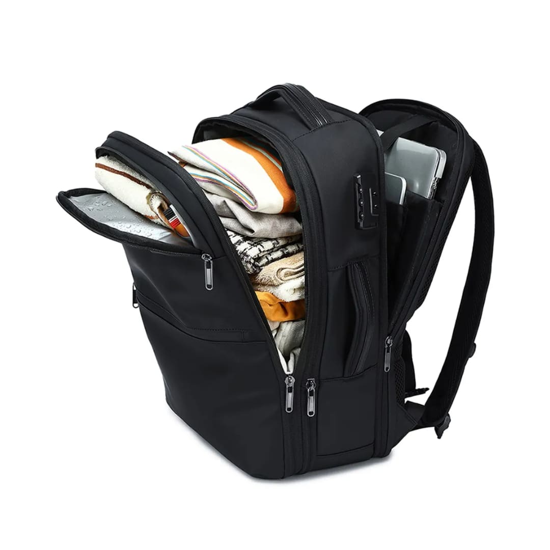 Green Lion Chelsea Travel Backpack 4