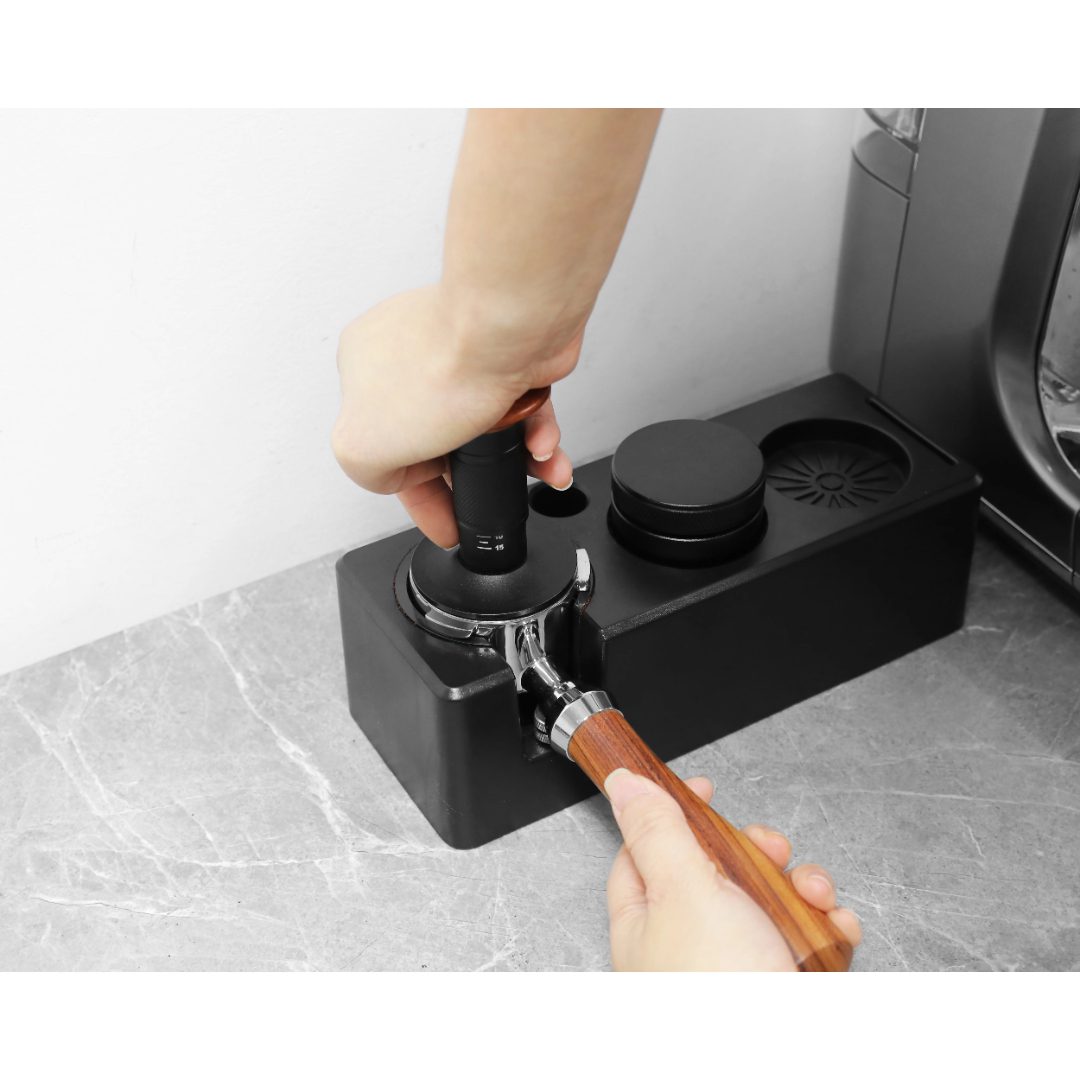 LePRESSO Espresso Portafilter with Wooden Handle 4