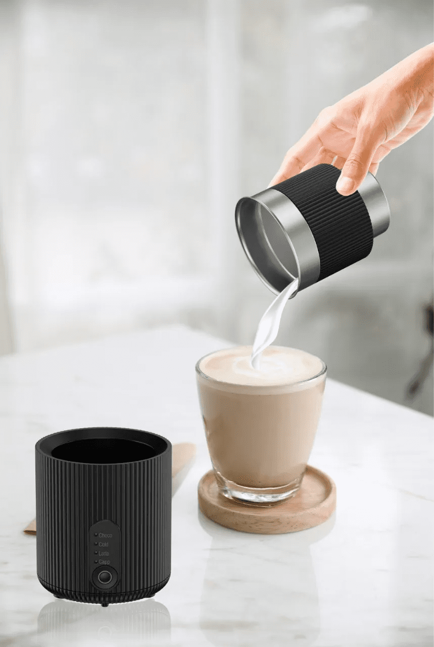LéPRESSO Portable Milk Frother 3