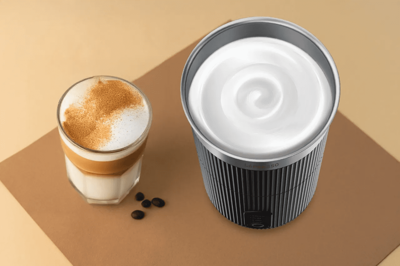 LéPRESSO Portable Milk Frother 4