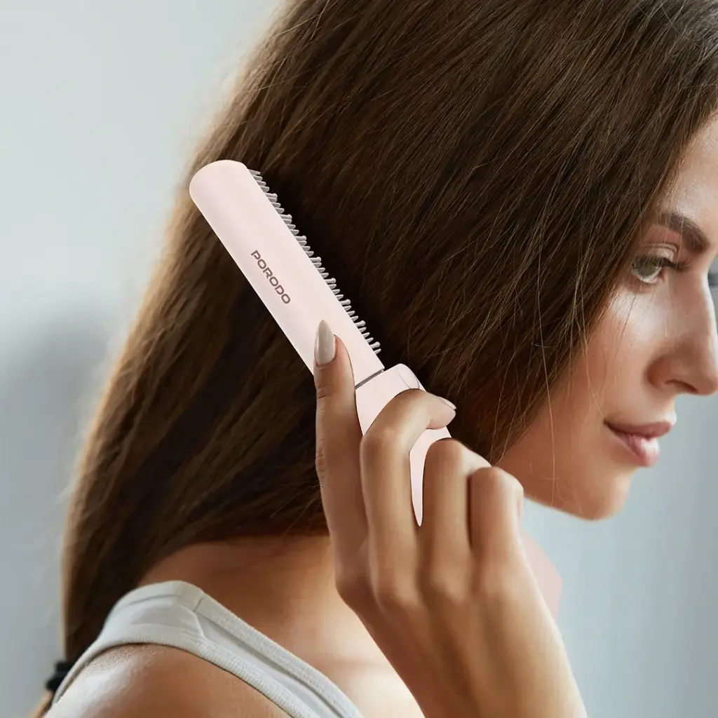 Porodo Foldable Mini Straightener Brush 3